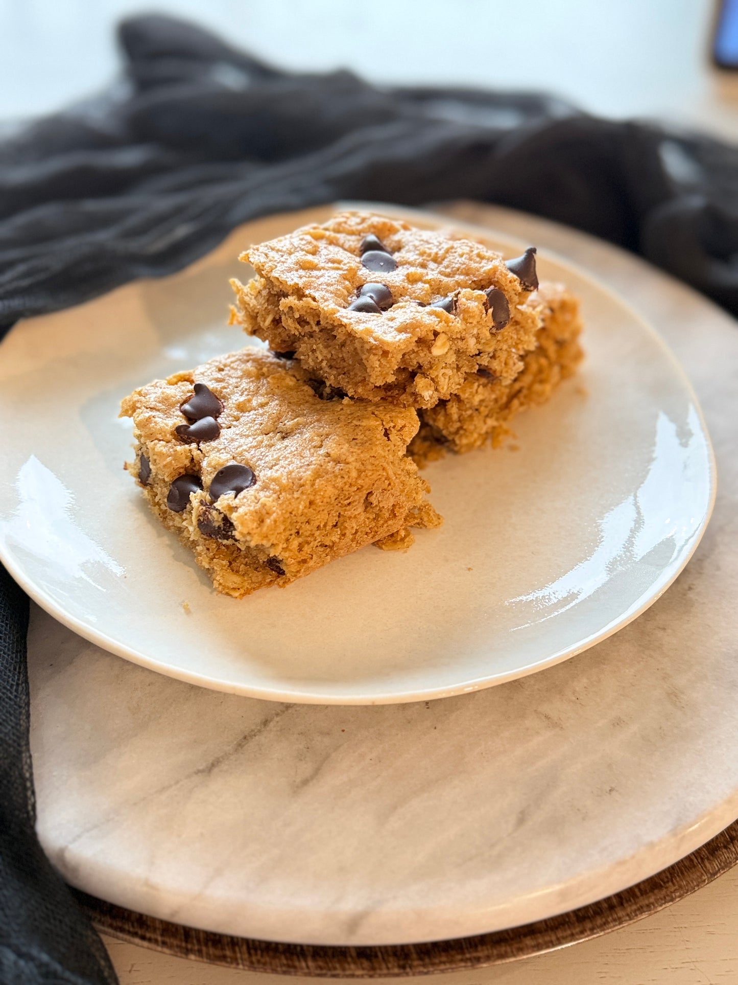 Chocolate Chip Almond Bars