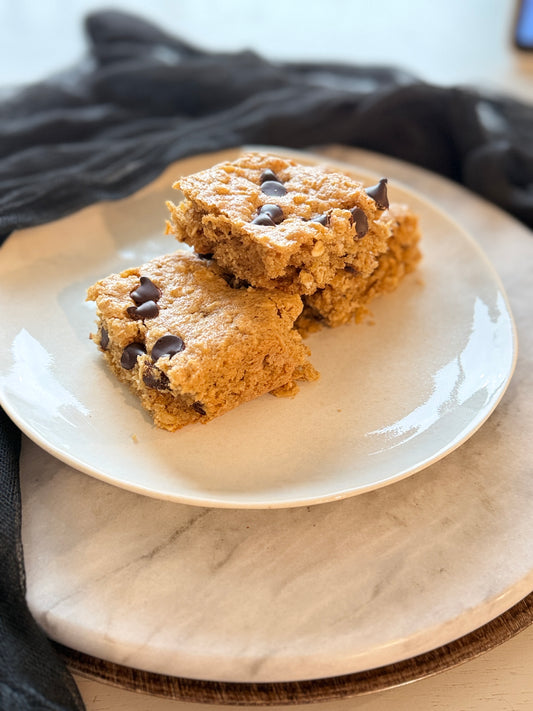 Chocolate Chip Almond Bars